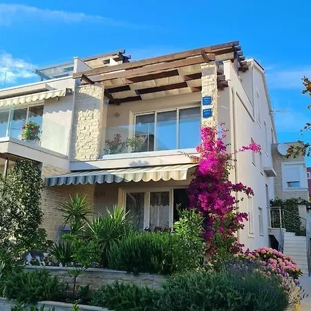 Lägenhet In Tribunj With Air Conditioning, Wifi 4953-2 Tribalj