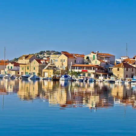 Apartamento In Tribunj With Air Conditioning, Wifi 4953-2