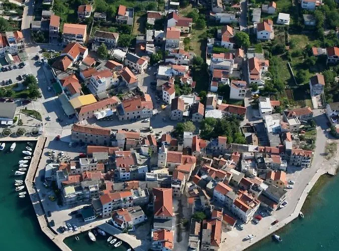 In Tribunj With Air Conditioning, Wifi 4953-2 Tribalj